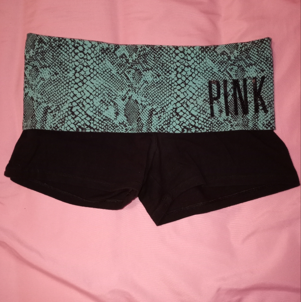 Victoria's Secret pink yoga booty shorts snake animal print size XS